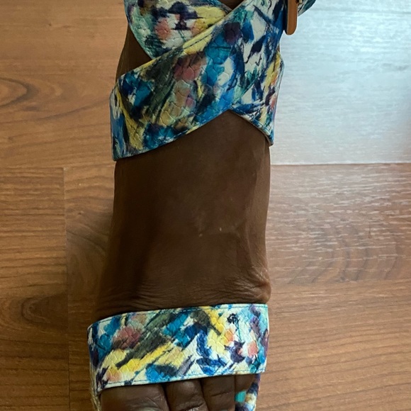 Stuart Weitzman wedge sandals - Picture 7 of 9